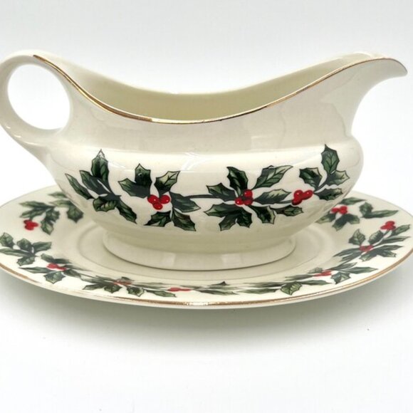 Vintage Porcelain Gravy Boat and Saucer - Picture 1 of 8